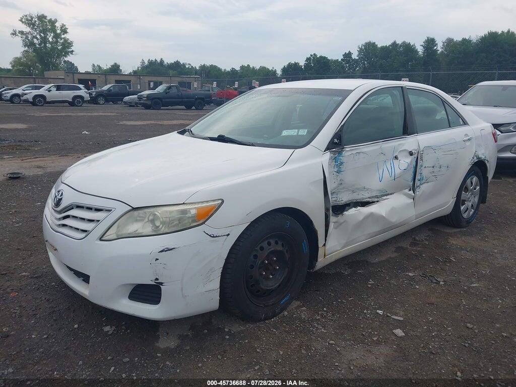 4T1BF3EK1BU621547 2011 TOYOTA CAMRY photo no. 2