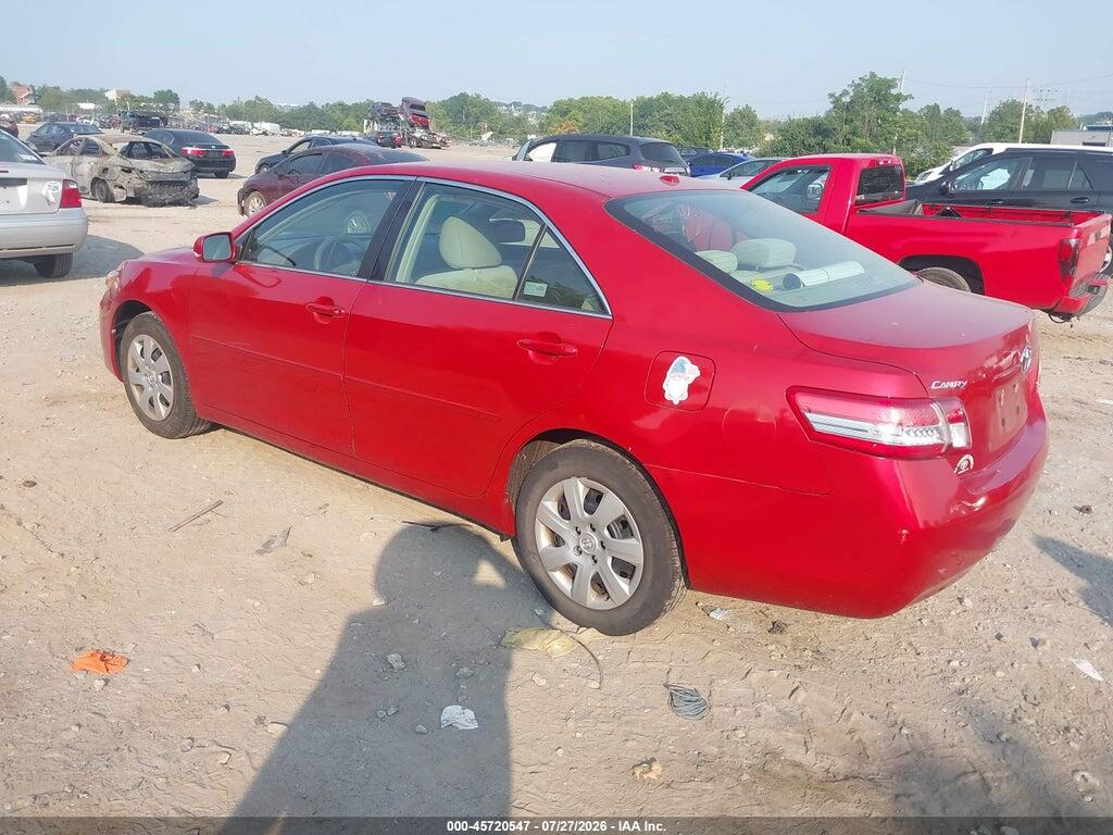 4T1BF3EK4BU686697 2011 TOYOTA CAMRY photo no. 3