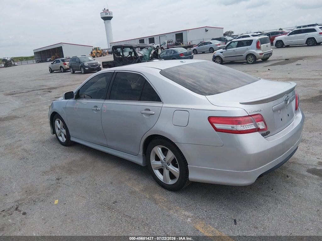 4T1BF3EK3BU634171 2011 TOYOTA CAMRY photo no. 3