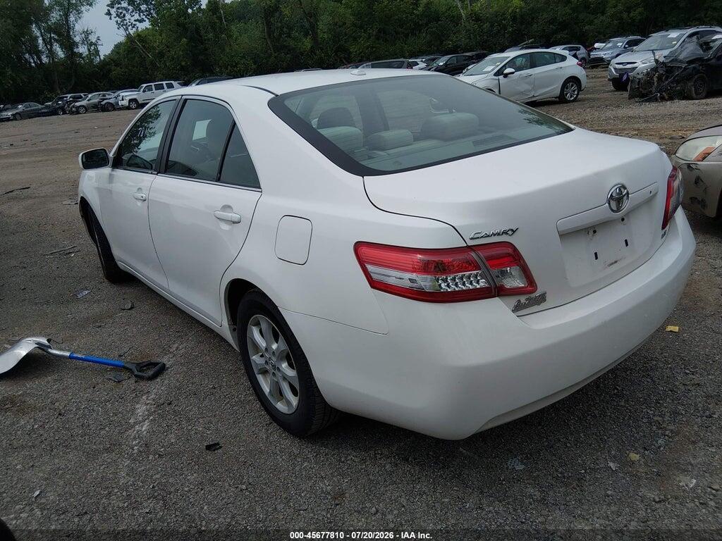 4T1BF3EK3BU765519 2011 TOYOTA CAMRY photo no. 3