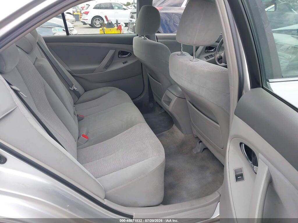 4T1BF3EK7BU165053 2011 TOYOTA CAMRY photo no. 8