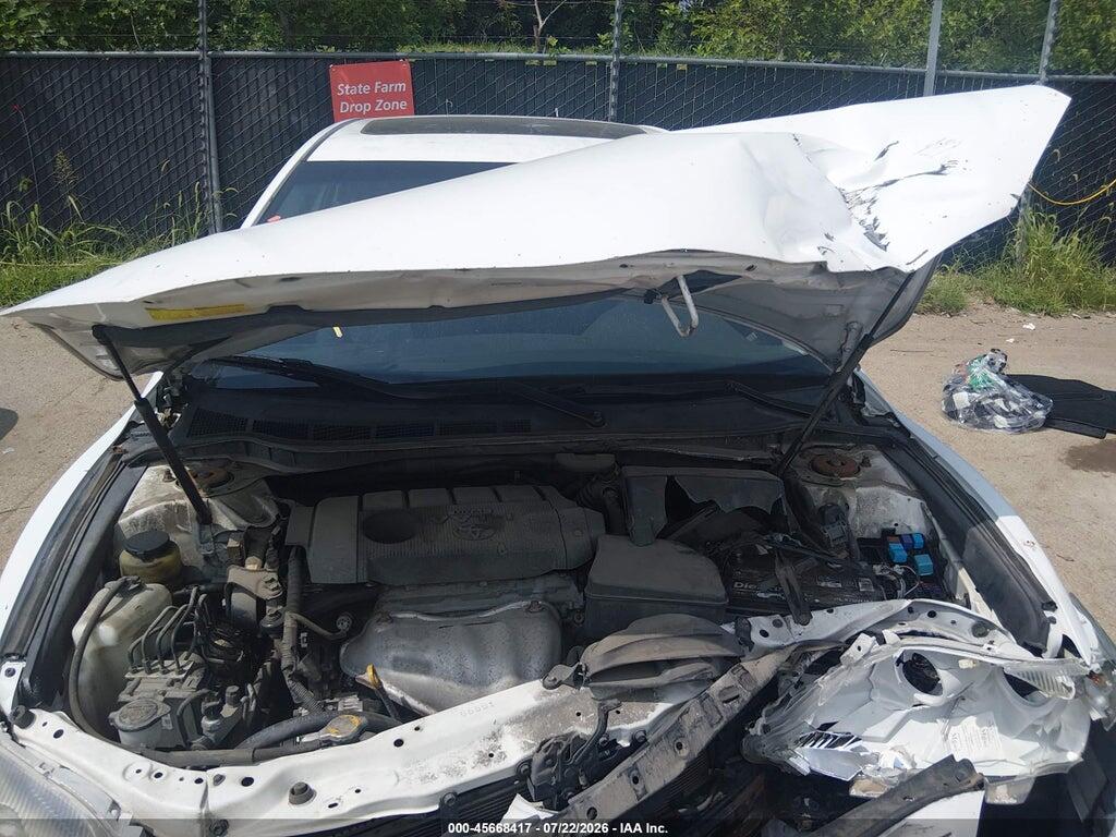 4T1BF3EK6BU649845 2011 TOYOTA CAMRY photo no. 10