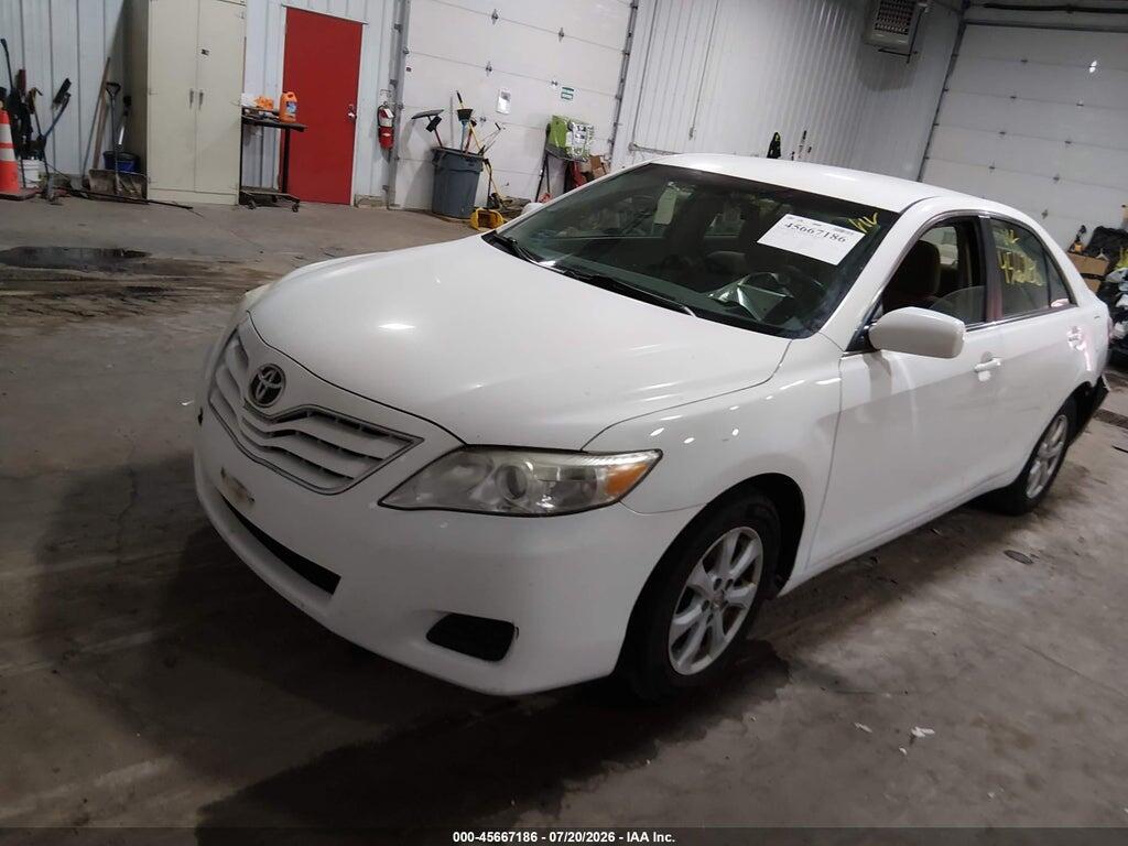 4T4BF3EK4BR213081 2011 TOYOTA CAMRY photo no. 2