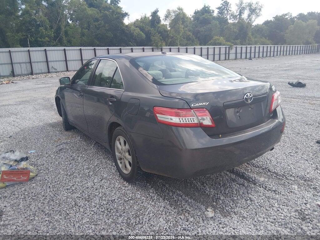 4T1BF3EK8BU761160 2011 TOYOTA CAMRY photo no. 3