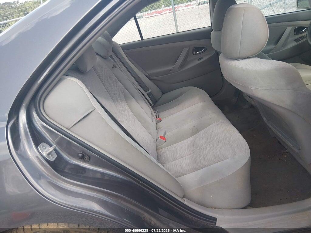 4T1BF3EK8BU761160 2011 TOYOTA CAMRY photo no. 8
