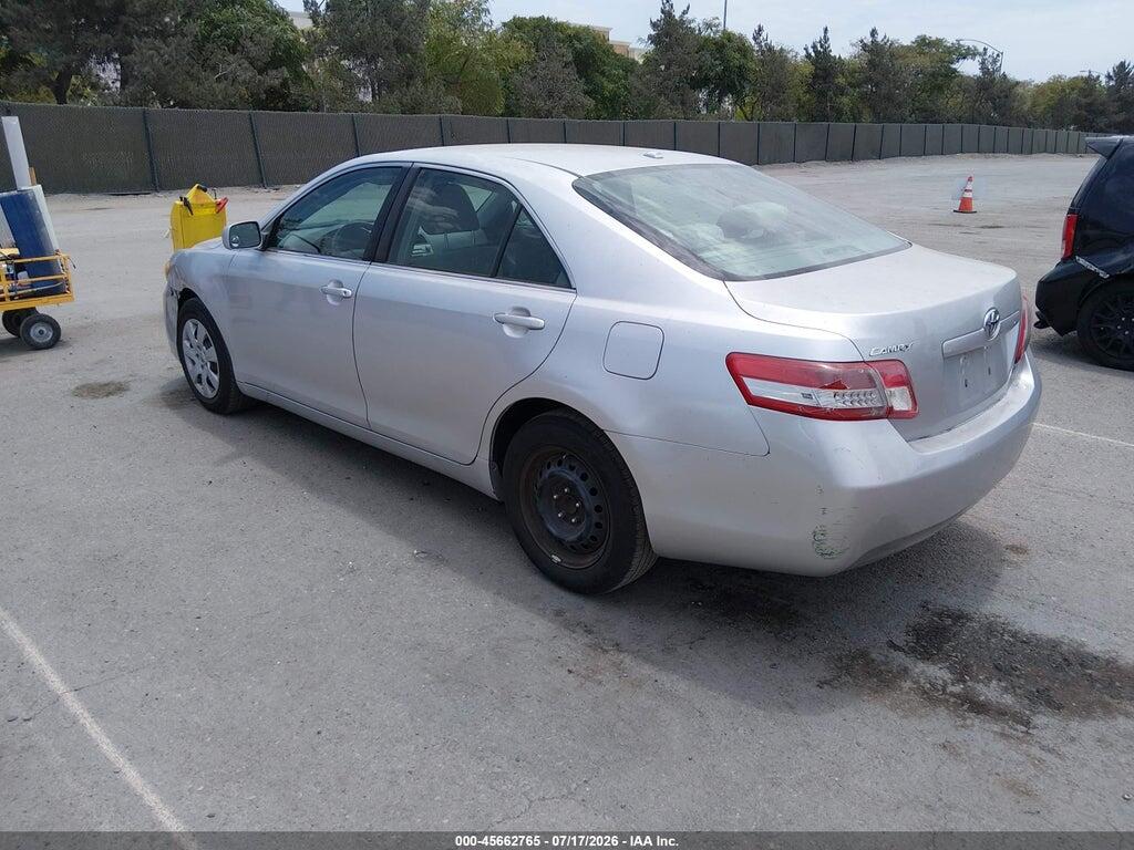 4T4BF3EK3BR104174 2011 TOYOTA CAMRY photo no. 3
