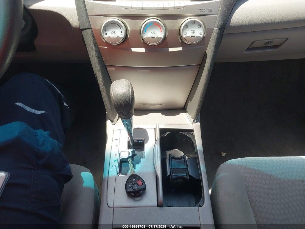 4T4BF3EK4BR209788 2011 TOYOTA CAMRY photo no. 11