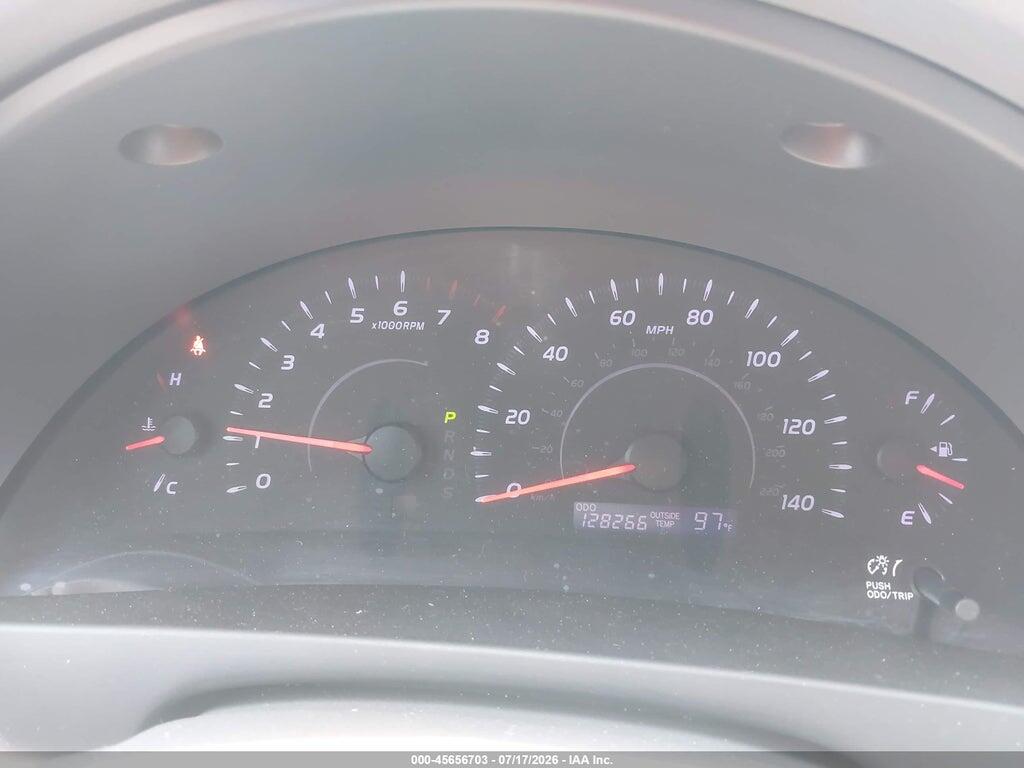 4T4BF3EK4BR209788 2011 TOYOTA CAMRY photo no. 7