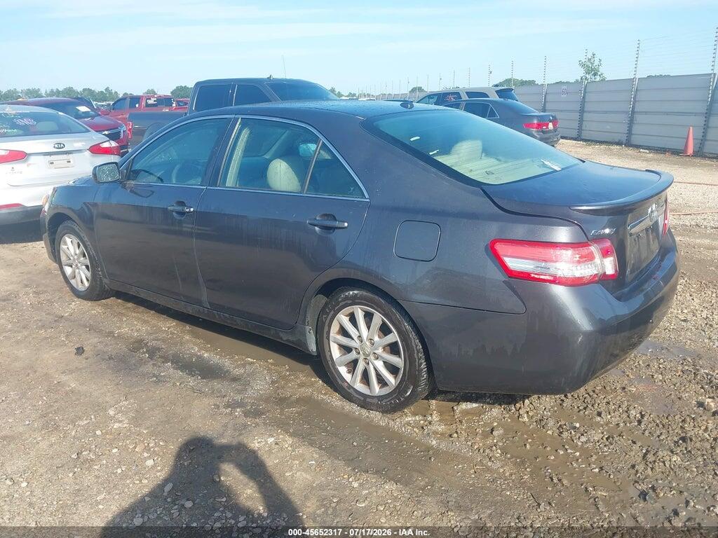 4T1BF3EK4BU192548 2011 TOYOTA CAMRY photo no. 3