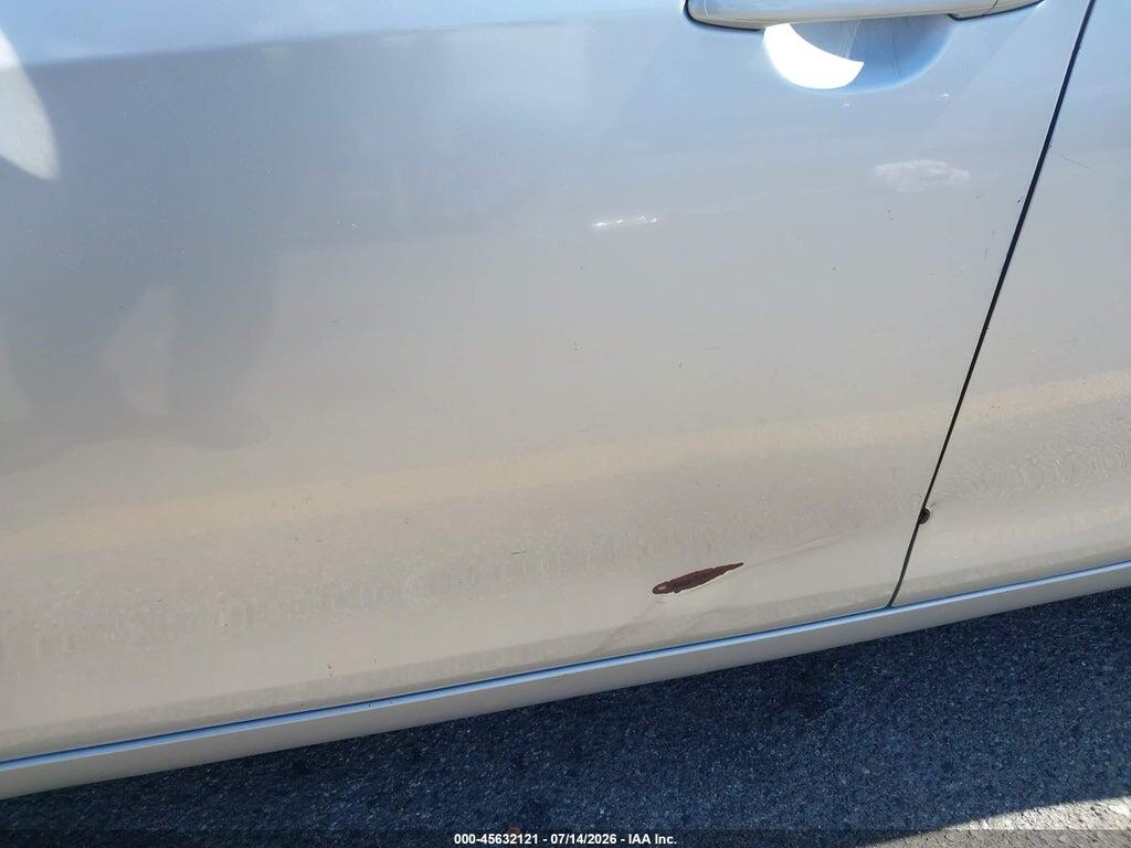 4T4BF3EK8BR211561 2011 TOYOTA CAMRY photo no. 12
