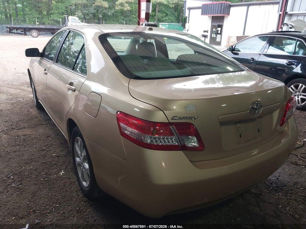4T1BF3EK3BU221358 2011 TOYOTA CAMRY photo no. 3