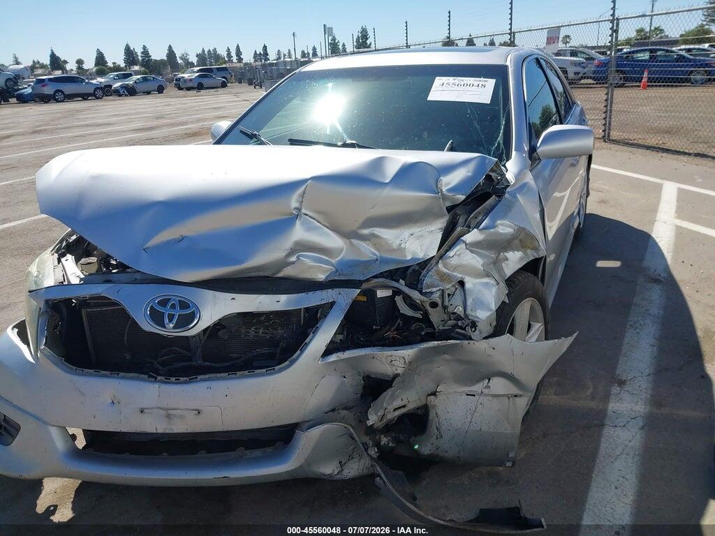4T1BF3EK6BU147028 2011 TOYOTA CAMRY photo no. 2