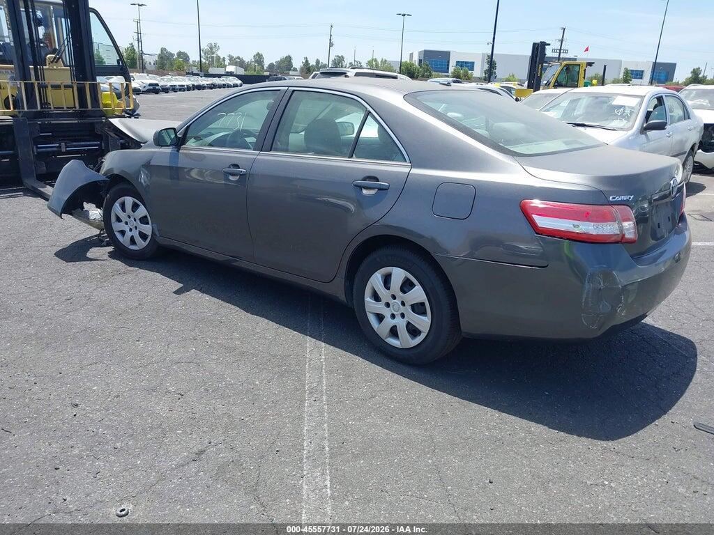 4T4BF3EK8BR115591 2011 TOYOTA CAMRY photo no. 3