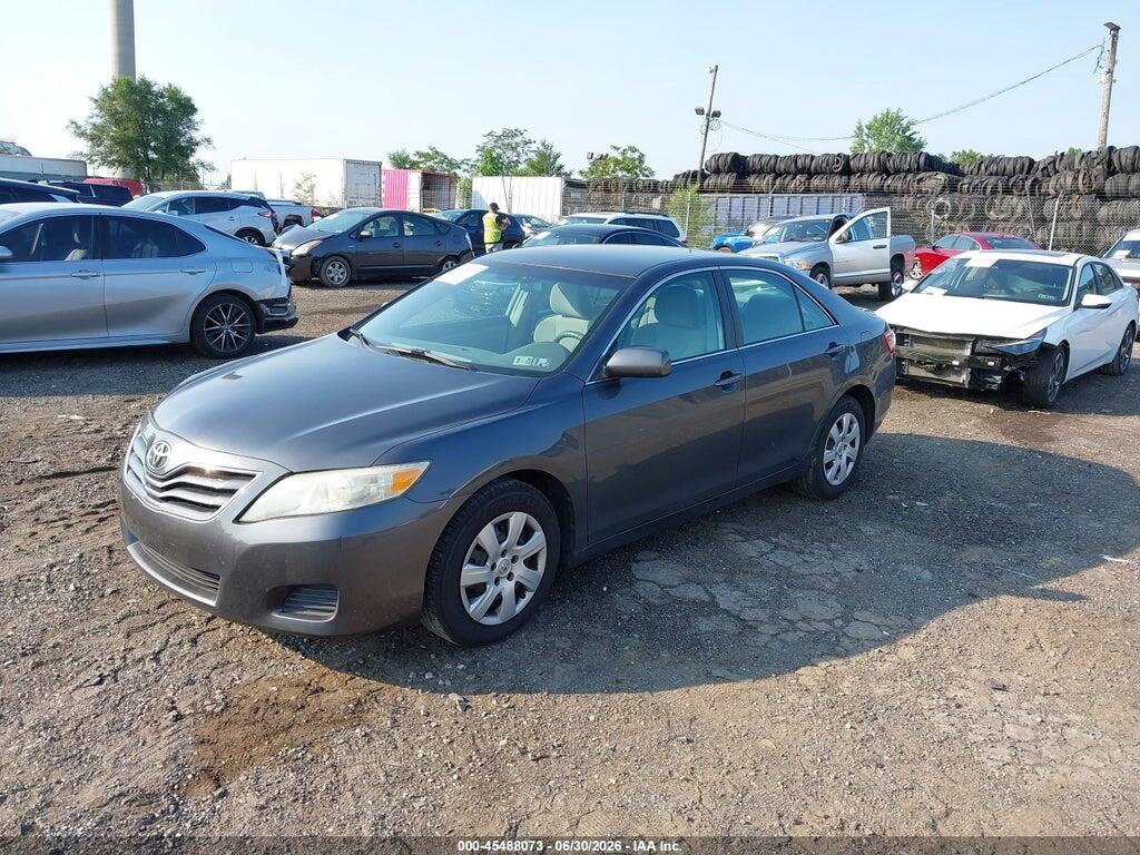 4T1BF3EK2BU678520 2011 TOYOTA CAMRY photo no. 2