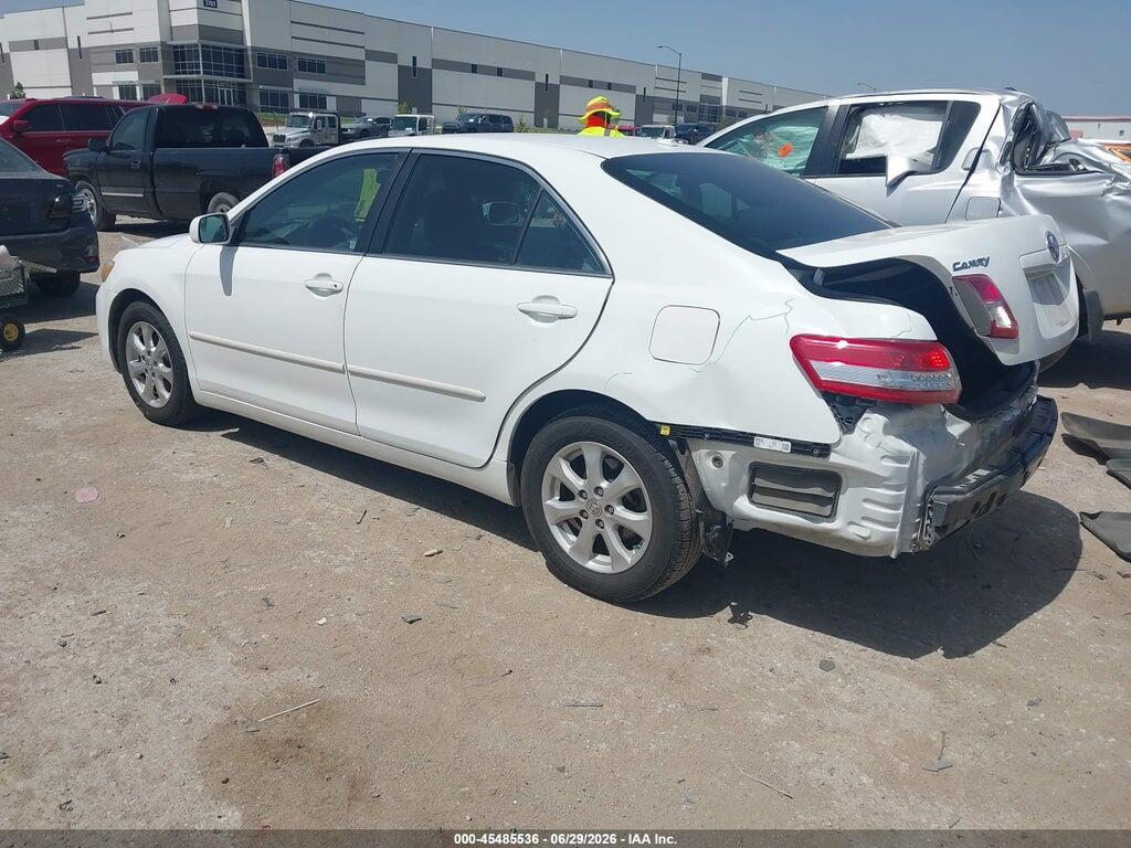 4T4BF3EK5BR158950 2011 TOYOTA CAMRY photo no. 3