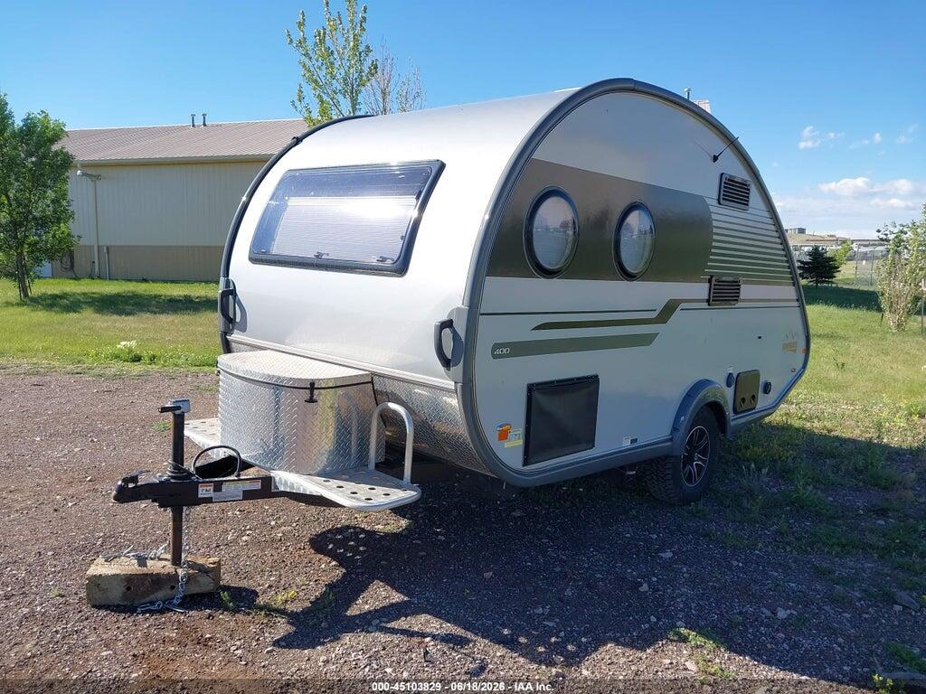 57HTT18S2MS001017 2021 NUCAMP TRAVEL TRAILER photo no. 2