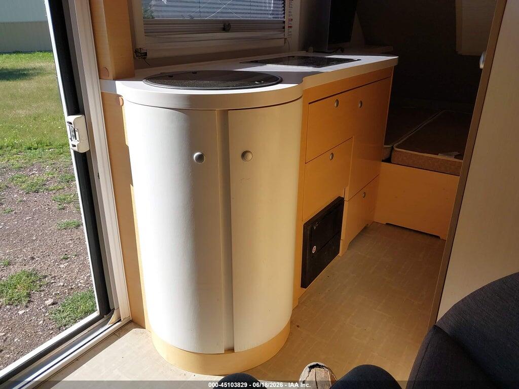57HTT18S2MS001017 2021 NUCAMP TRAVEL TRAILER photo no. 7