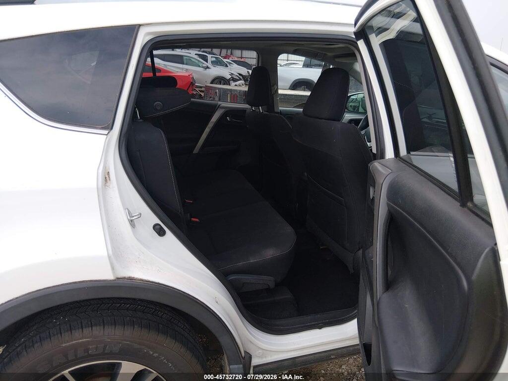2T3RFREV8GW465565 2016 TOYOTA RAV4 photo no. 8