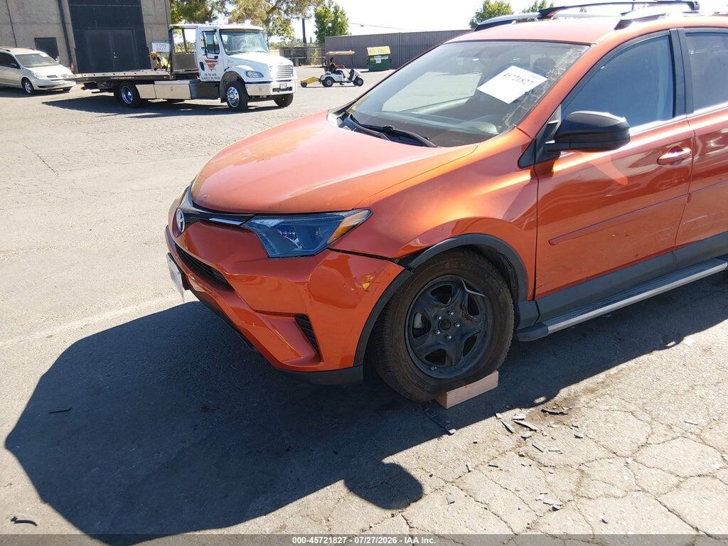 2T3BFREV0GW533620 2016 TOYOTA RAV4 photo no. 6