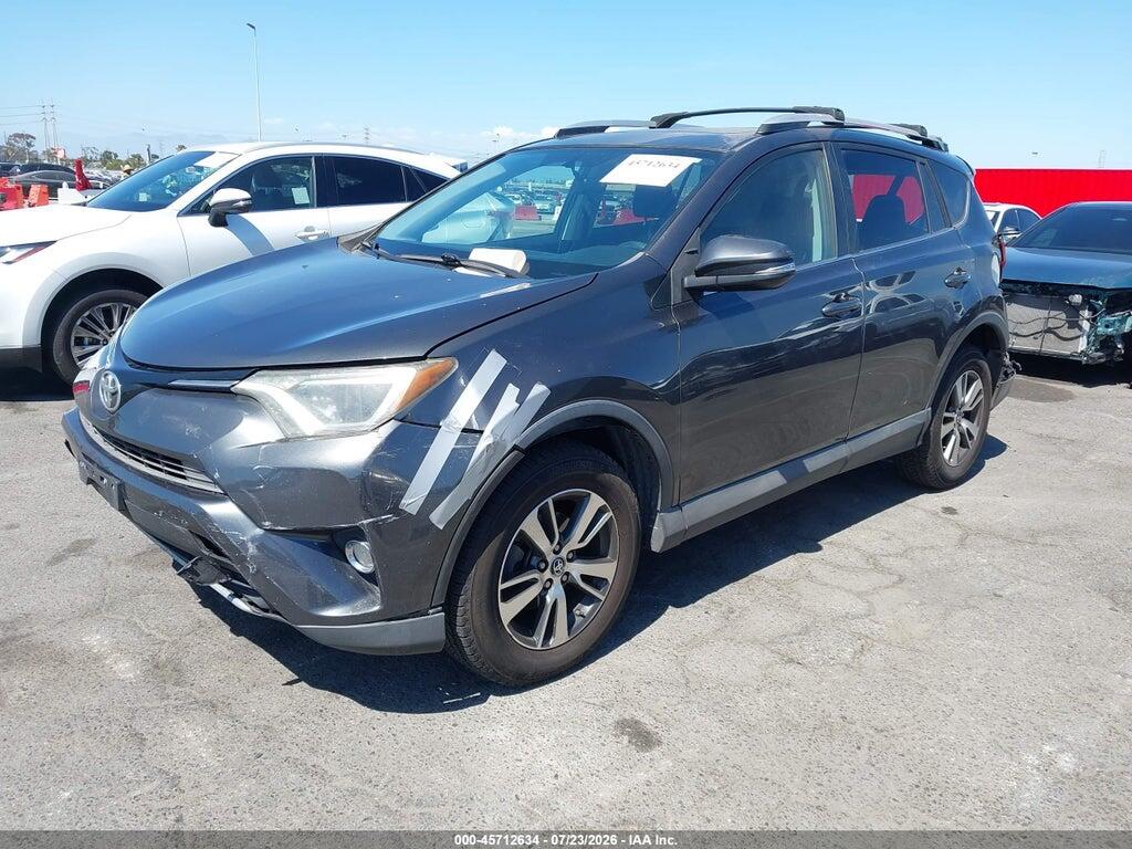 2T3WFREV7GW262413 2016 TOYOTA RAV4 photo no. 2