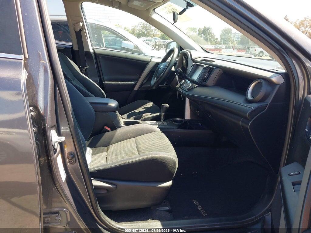 2T3WFREV7GW262413 2016 TOYOTA RAV4 photo no. 5