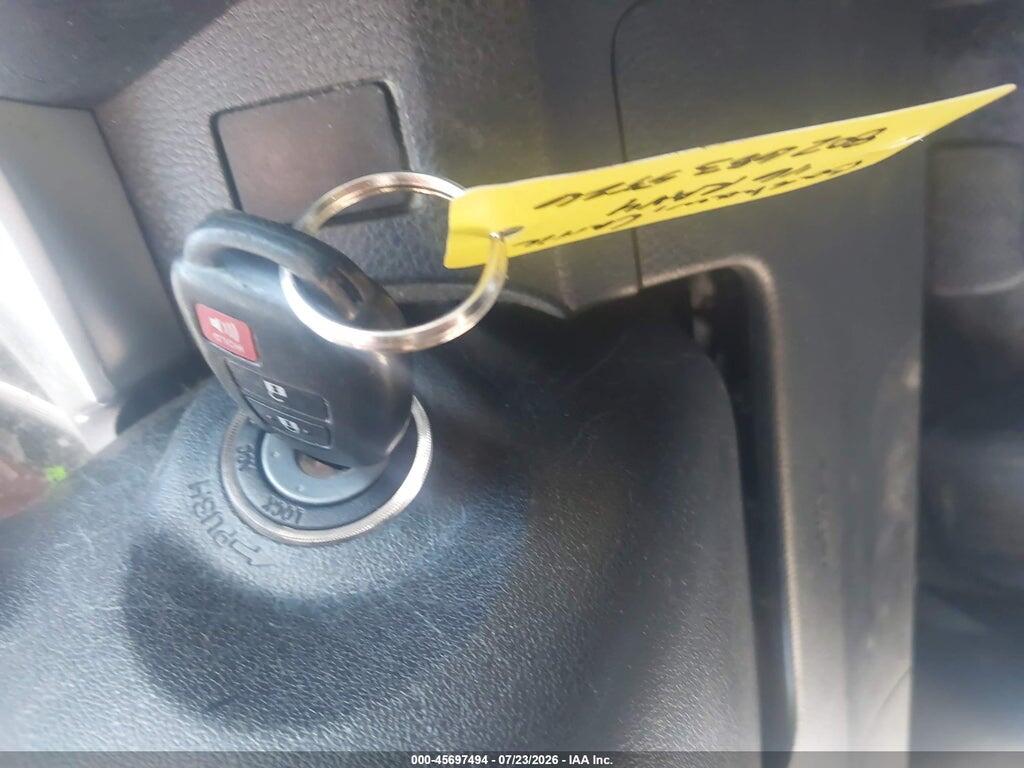 JTMBFREV3GJ072153 2016 TOYOTA RAV4 photo no. 11