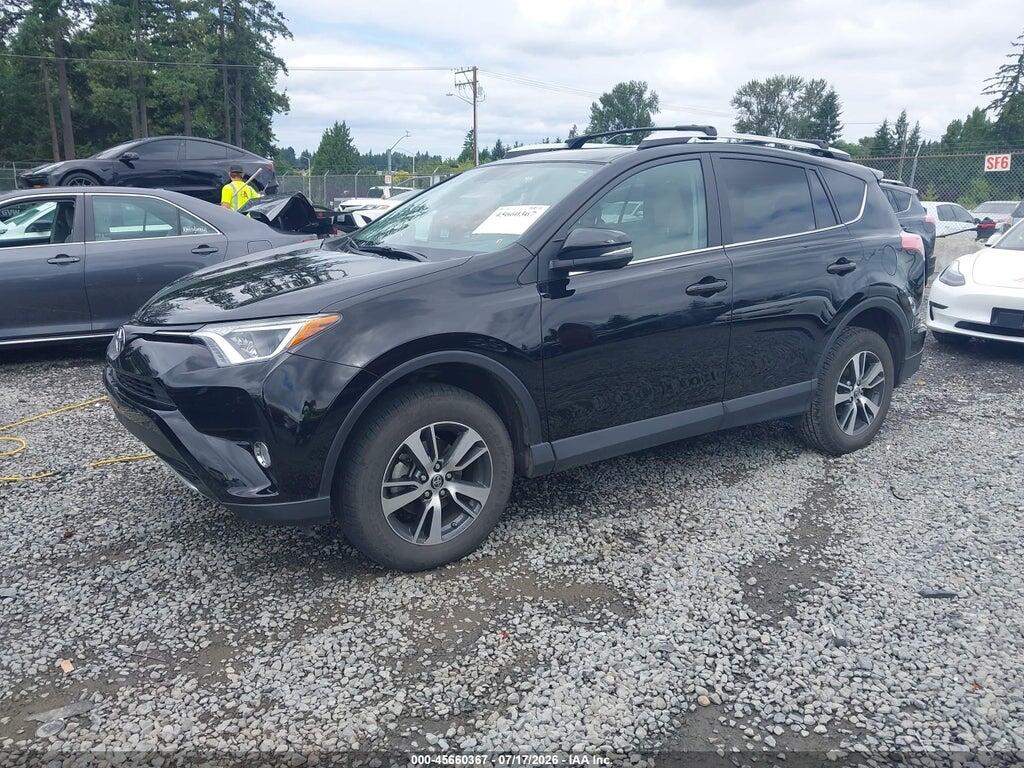 2T3RFREV8GW487646 2016 TOYOTA RAV4 photo no. 2