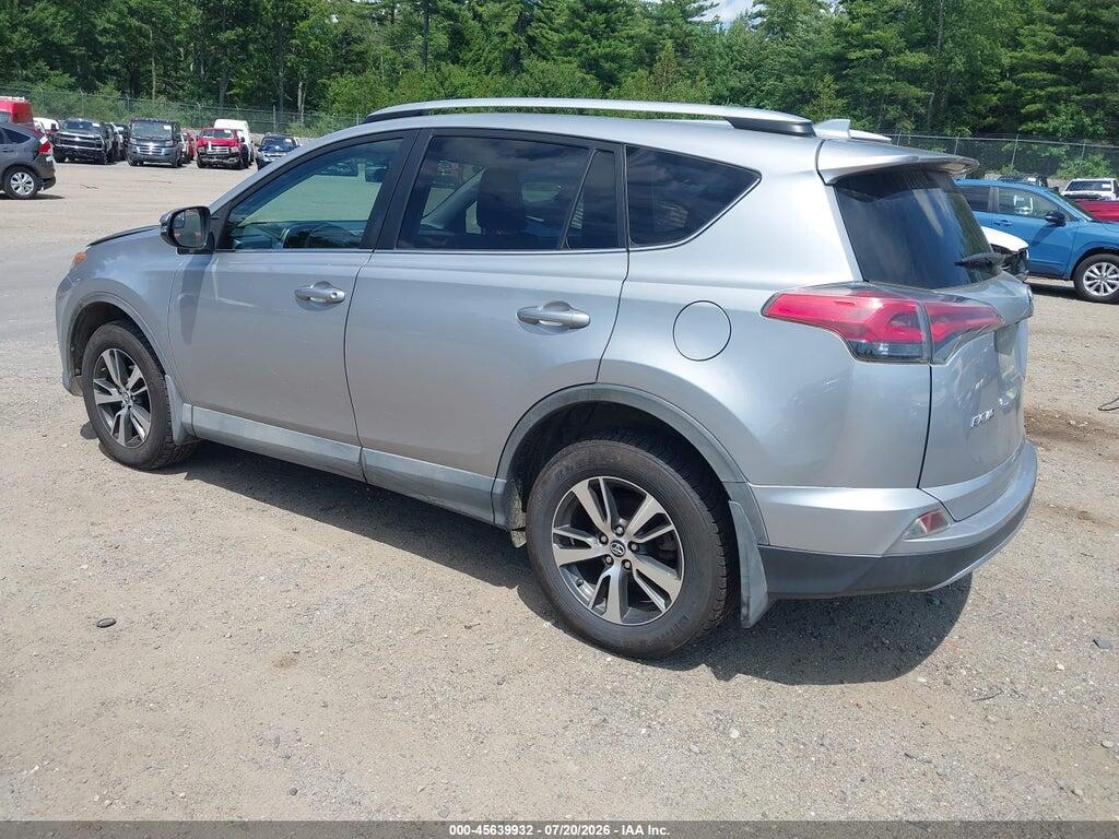 2T3RFREV2GW476643 2016 TOYOTA RAV4 photo no. 3