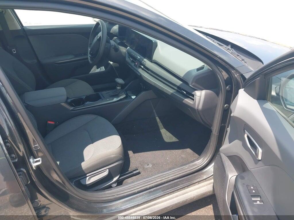 3KPFT4DE2SE228977 2025 KIA K4 photo no. 5