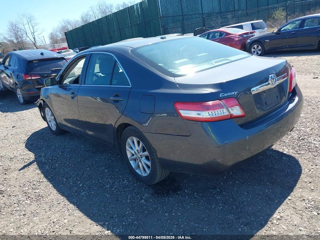 4T1BF3EK0BU640123 2011 TOYOTA CAMRY photo no. 3