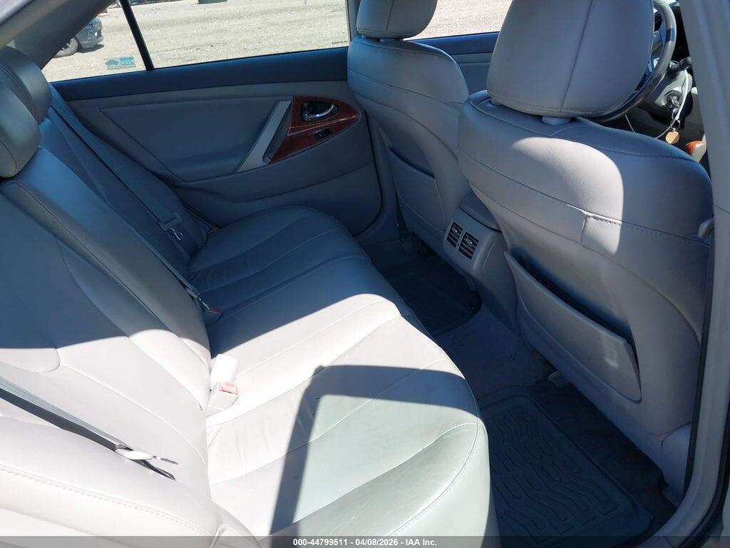 4T1BF3EK0BU640123 2011 TOYOTA CAMRY photo no. 8