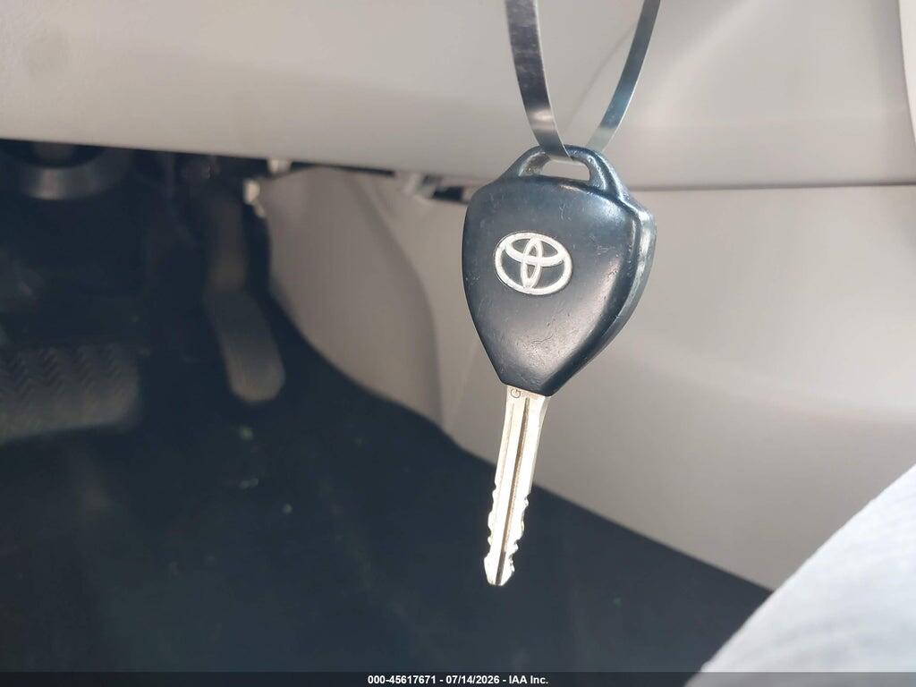2T1BU4EE8BC655895 2011 TOYOTA COROLLA photo no. 11