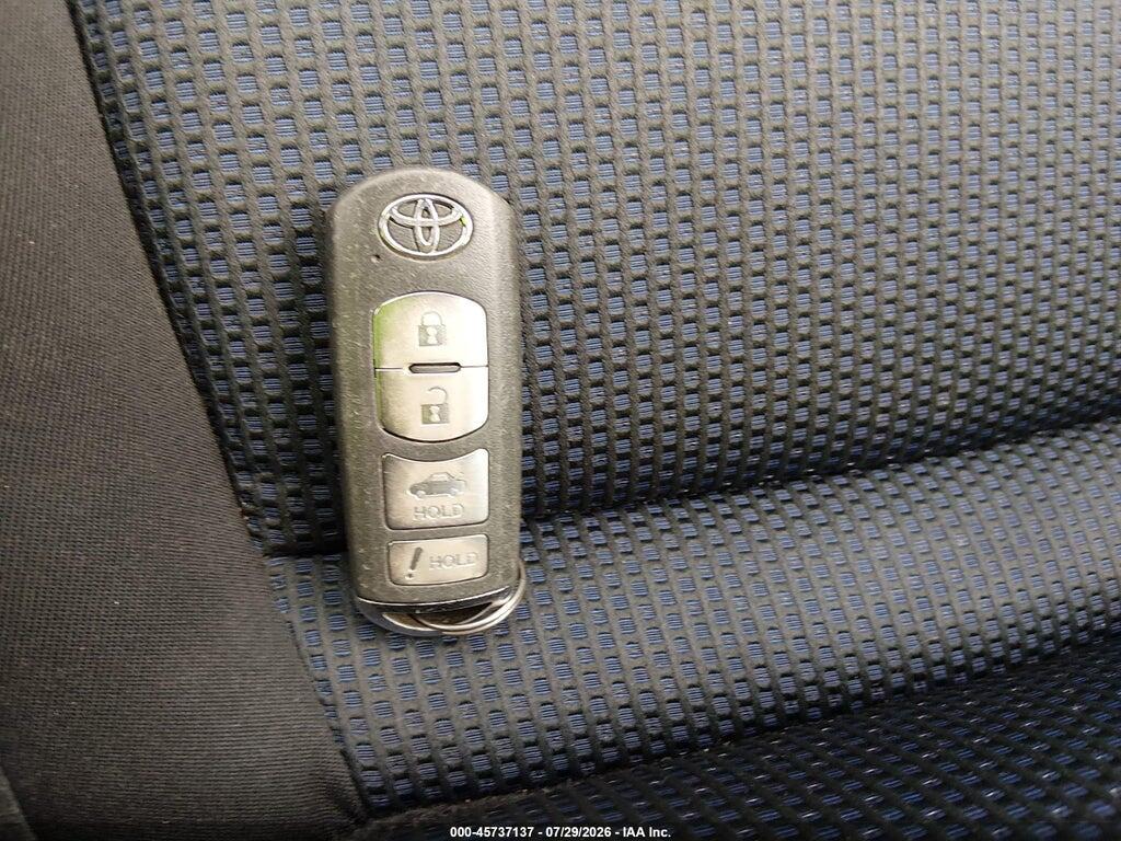 3MYDLBYV0HY188235 2017 TOYOTA YARIS IA photo no. 11