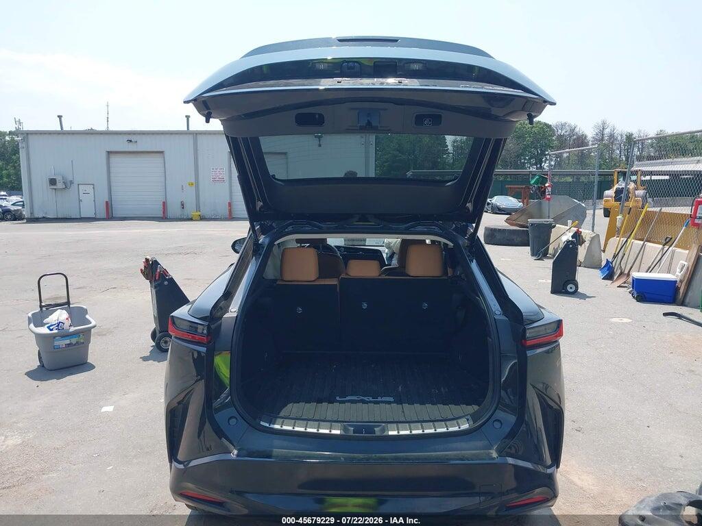 JTJAAAAB9RA024955 2024 LEXUS RZ 450E photo no. 11