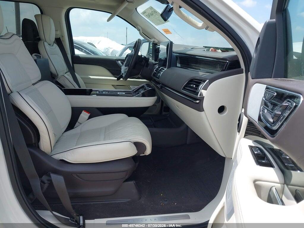 5LMJJ3TG3REL23172 2024 LINCOLN NAVIGATOR photo no. 5