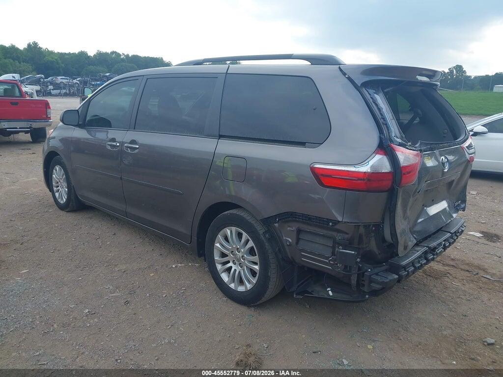 5TDYK3DC3GS729779 2016 TOYOTA SIENNA photo no. 3
