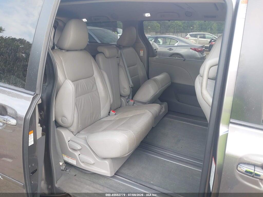 5TDYK3DC3GS729779 2016 TOYOTA SIENNA photo no. 8