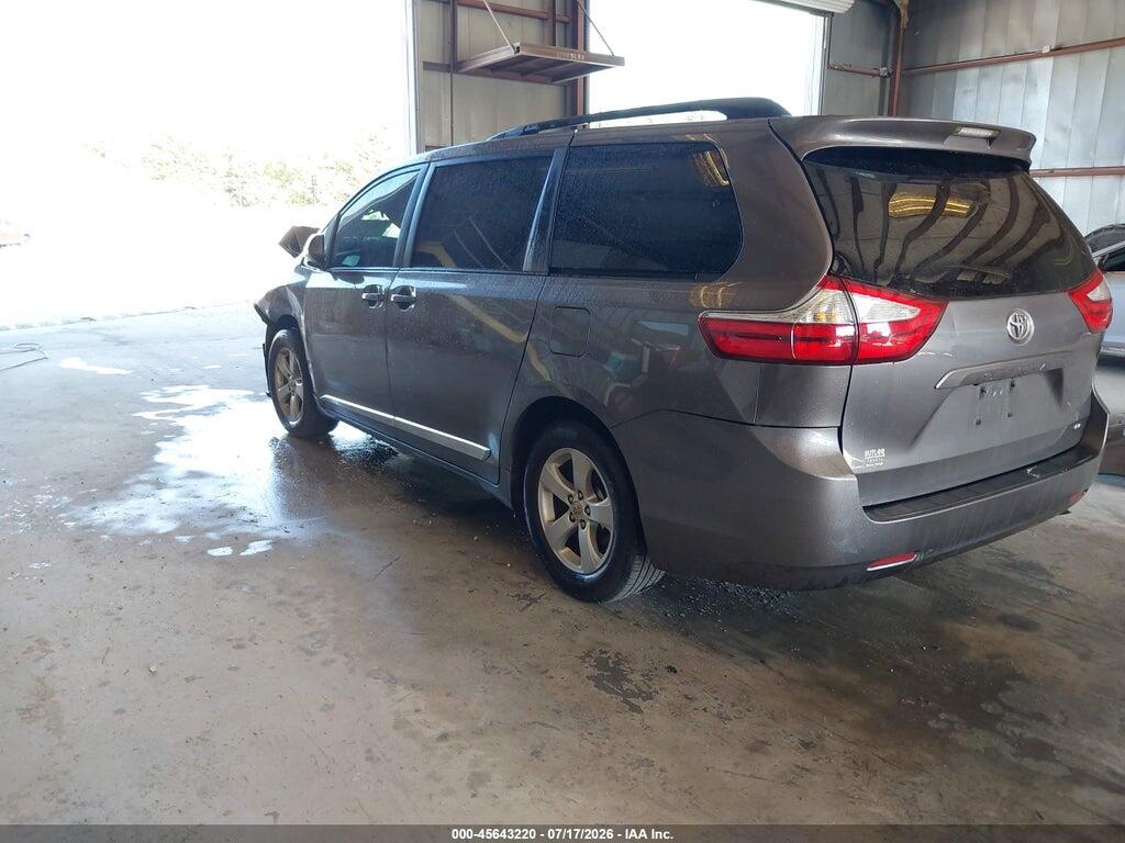 5TDKK3DC5GS720569 2016 TOYOTA SIENNA photo no. 3