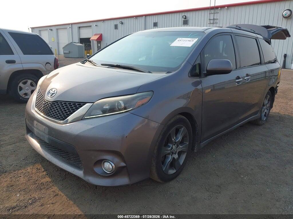 5TDXK3DC2GS708482 2016 TOYOTA SIENNA photo no. 2