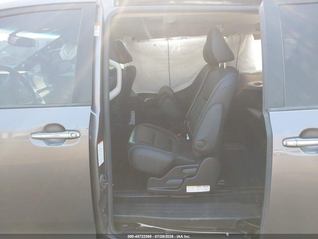 5TDXK3DC2GS708482 2016 TOYOTA SIENNA photo no. 8
