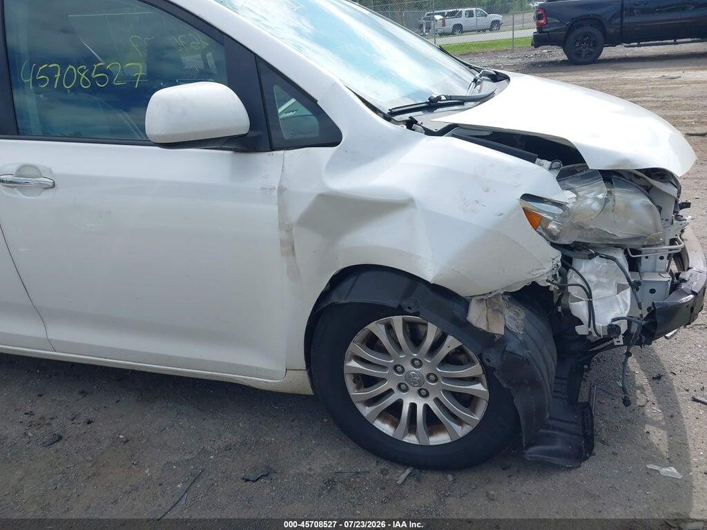 5TDYK3DC8GS747288 2016 TOYOTA SIENNA photo no. 6