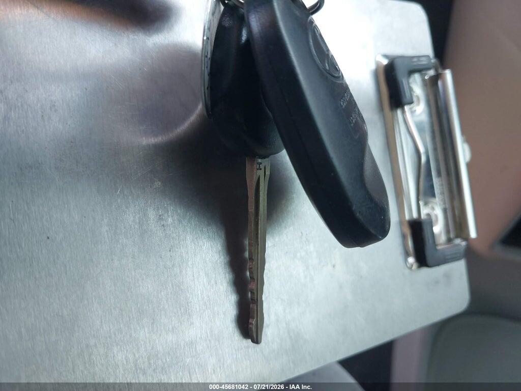 5TDKK3DC0GS694897 2016 TOYOTA SIENNA photo no. 11