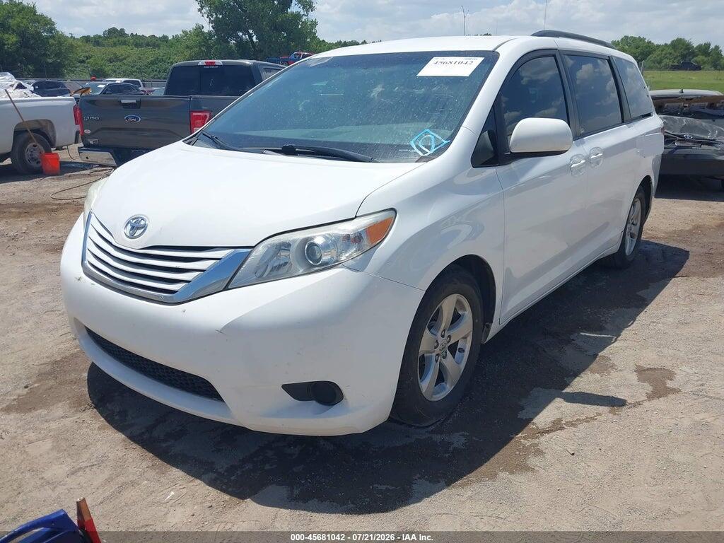 5TDKK3DC0GS694897 2016 TOYOTA SIENNA photo no. 2