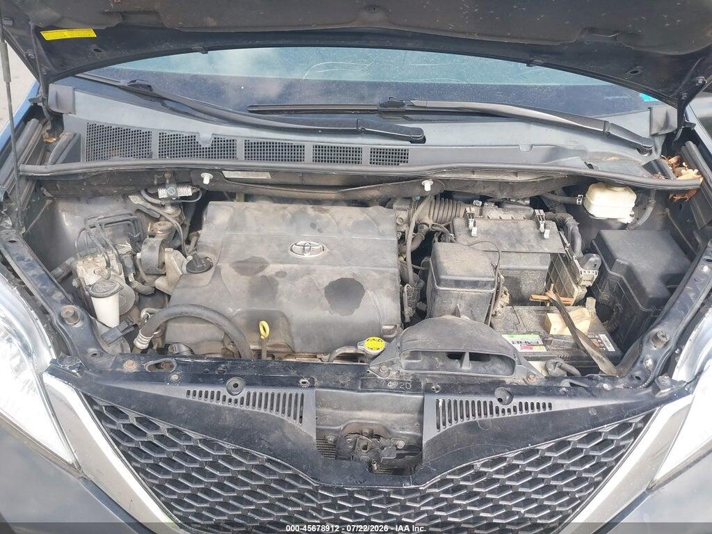 5TDKK3DCXGS695619 2016 TOYOTA SIENNA photo no. 10