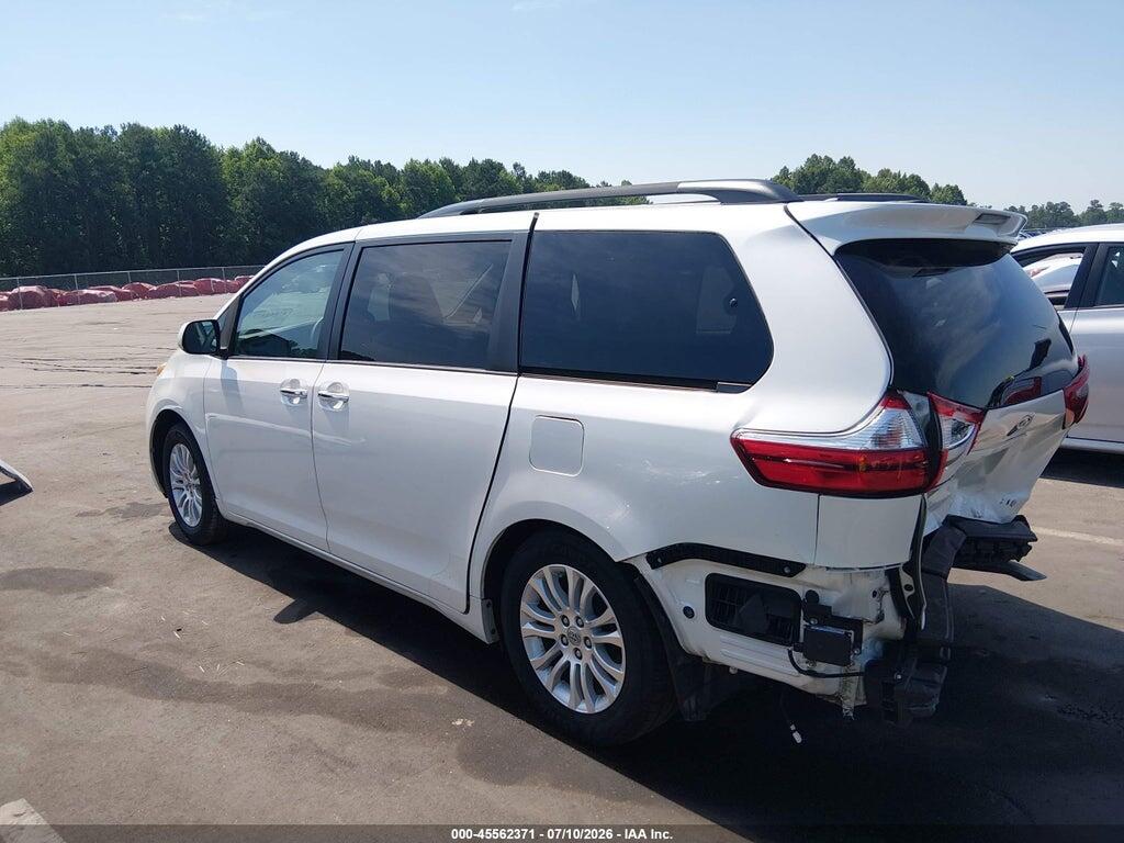 5TDYK3DC4GS709847 2016 TOYOTA SIENNA photo no. 3