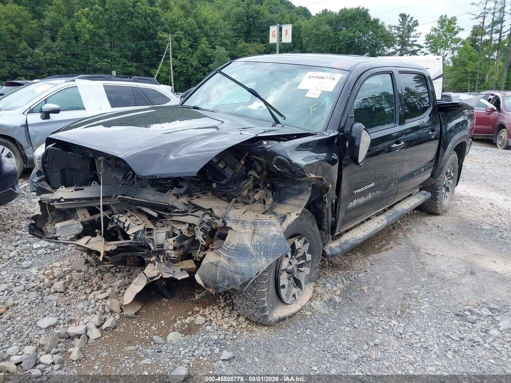 5TFCZ5AN8GX040256 2016 TOYOTA TACOMA photo no. 2