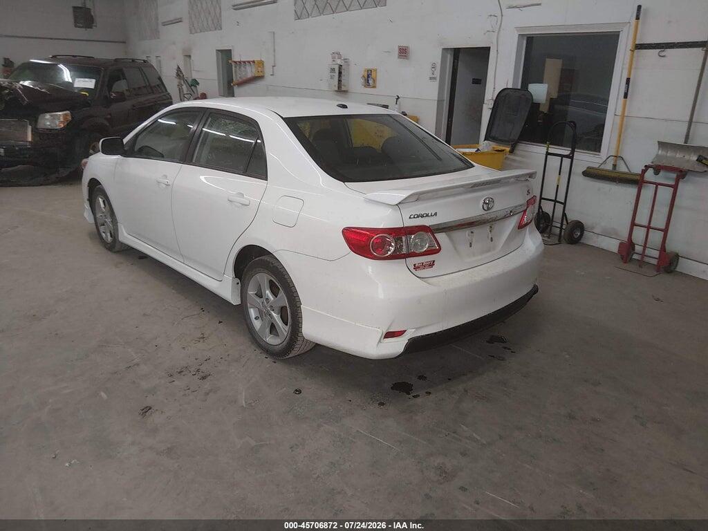 2T1BU4EE0BC696022 2011 TOYOTA COROLLA photo no. 3