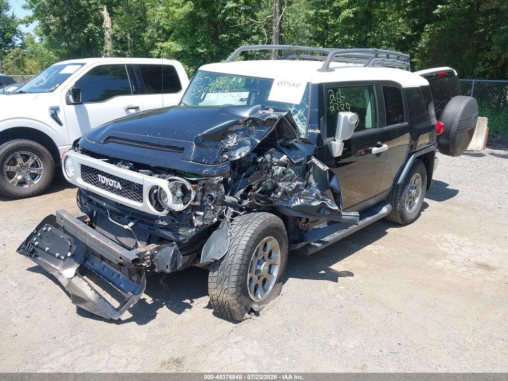 JTEBU4BF8BK111713 2011 TOYOTA FJ CRUISER photo no. 2