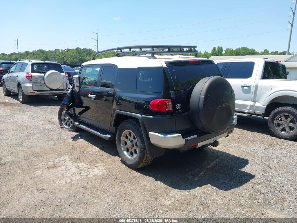 JTEBU4BF8BK111713 2011 TOYOTA FJ CRUISER photo no. 3