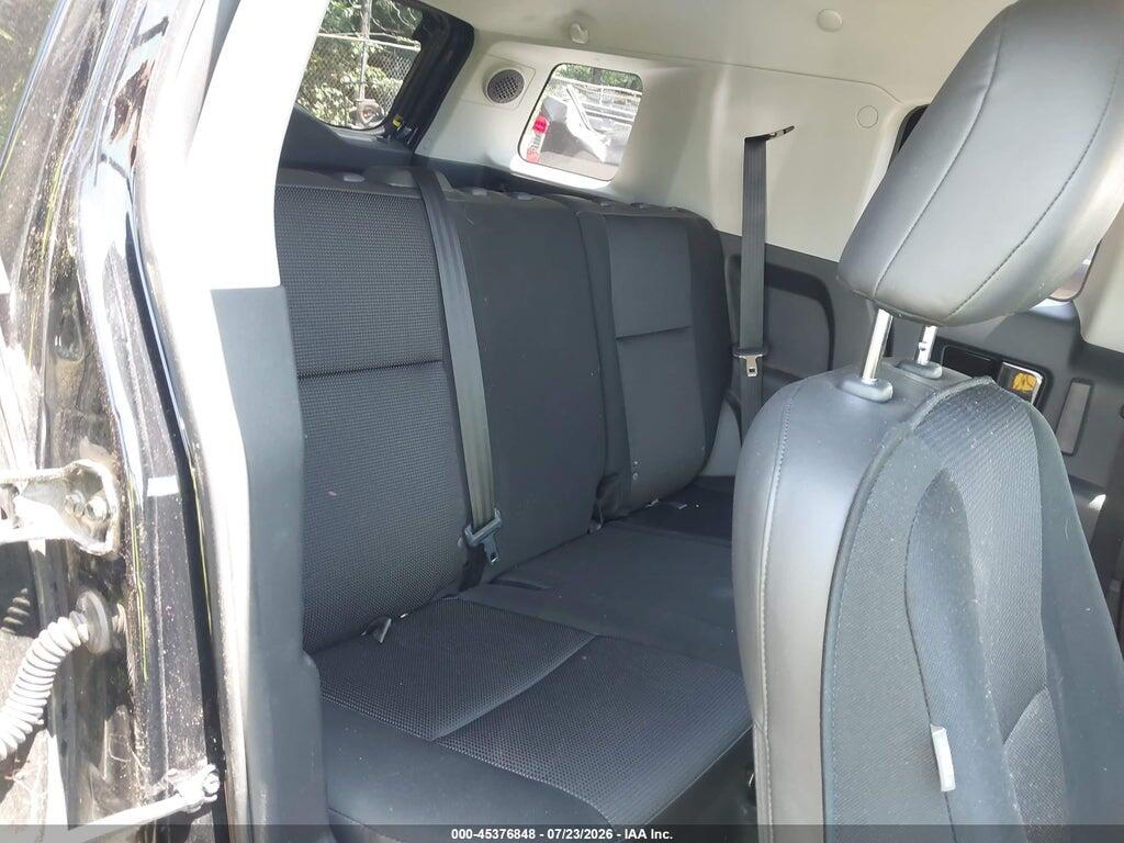 JTEBU4BF8BK111713 2011 TOYOTA FJ CRUISER photo no. 8